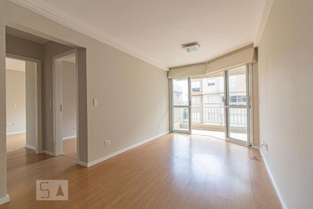 Sala de apartamento para alugar com 2 quartos, 70m² em Rebouças, Curitiba