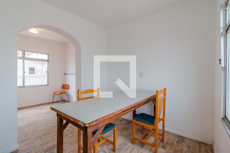 Apartamento à venda com 64m², 2 quartos e sem vagaÁrea comum