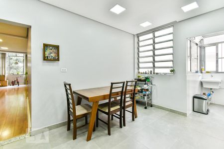 Apartamento à venda com 121m², 3 quartos e sem vagaCozinha