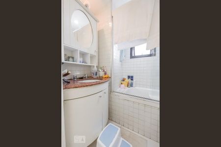 Banheiro do Quarto 1 de apartamento à venda com 1 quarto, 98m² em Higienópolis, São Paulo