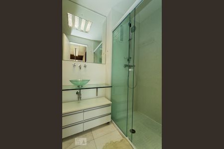 Apartamento à venda com 70m², 1 quarto e 1 vagaBanheiro