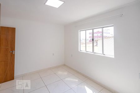 Quarto de casa para alugar com 1 quarto, 65m² em São Geraldo, Belo Horizonte