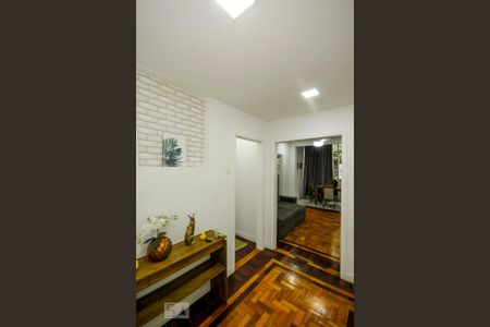 Hall de apartamento para alugar com 2 quartos, 79m² em Copacabana, Rio de Janeiro