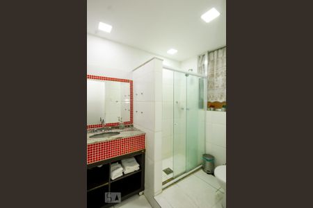 Banheiro  de apartamento para alugar com 2 quartos, 79m² em Copacabana, Rio de Janeiro