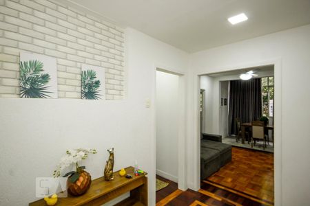 Hall de apartamento para alugar com 2 quartos, 79m² em Copacabana, Rio de Janeiro