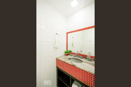 Apartamento para alugar com 79m², 2 quartos e sem vaga Apartamento para alugar com 79m², 2 quartos e sem vagaBanheiro