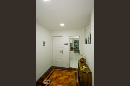 Hall de apartamento para alugar com 2 quartos, 79m² em Copacabana, Rio de Janeiro