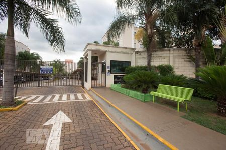 Apartamento para alugar com 49m², 2 quartos e 1 vagaFachada