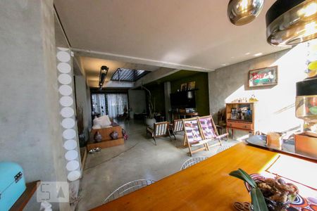 Sala de casa à venda com 3 quartos, 360m² em Grajaú, Belo Horizonte