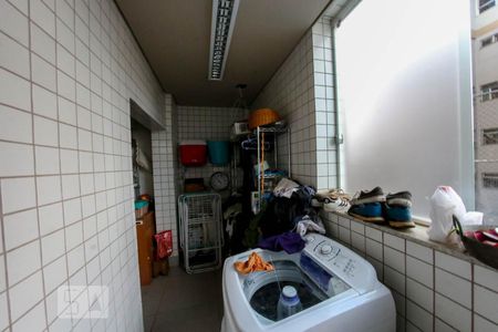 Casa à venda com 360m², 3 quartos e 2 vagas Casa à venda com 360m², 3 quartos e 2 vagasÁrea de Serviço