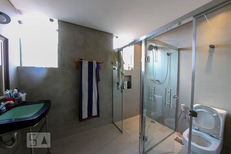 Casa à venda com 360m², 3 quartos e 2 vagas Casa à venda com 360m², 3 quartos e 2 vagasBanheiro Social