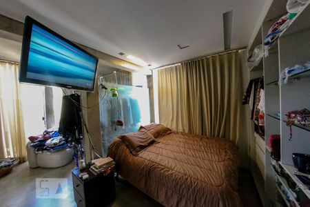 Casa à venda com 360m², 3 quartos e 2 vagas Casa à venda com 360m², 3 quartos e 2 vagasQuarto Suíte