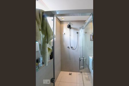 Casa à venda com 360m², 3 quartos e 2 vagas Casa à venda com 360m², 3 quartos e 2 vagasBanheiro Social