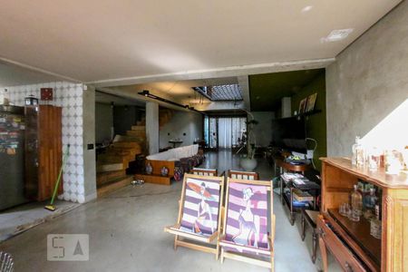 Sala de casa à venda com 3 quartos, 360m² em Grajaú, Belo Horizonte