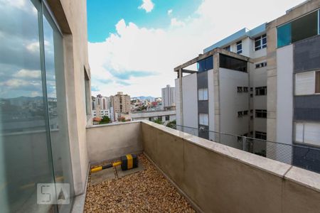 Casa à venda com 360m², 3 quartos e 2 vagas Casa à venda com 360m², 3 quartos e 2 vagasVaranda do Quarto 2