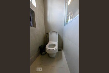 Casa à venda com 360m², 3 quartos e 2 vagas Casa à venda com 360m², 3 quartos e 2 vagasBanheiro da Suíte