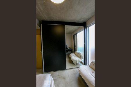 Casa à venda com 360m², 3 quartos e 2 vagas Casa à venda com 360m², 3 quartos e 2 vagasQuarto 2