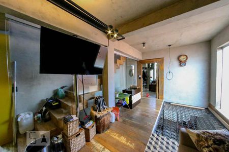 Sala 2 de casa à venda com 3 quartos, 360m² em Grajaú, Belo Horizonte