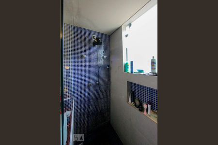 Casa à venda com 360m², 3 quartos e 2 vagas Casa à venda com 360m², 3 quartos e 2 vagasBanheiro da Suíte