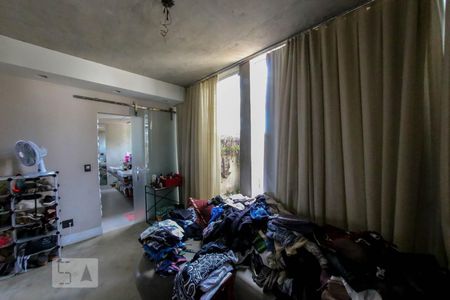 Casa à venda com 360m², 3 quartos e 2 vagas Casa à venda com 360m², 3 quartos e 2 vagasQuarto Suíte