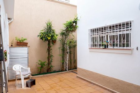 Casa para alugar com 143m², 3 quartos e 1 vagaQuintal