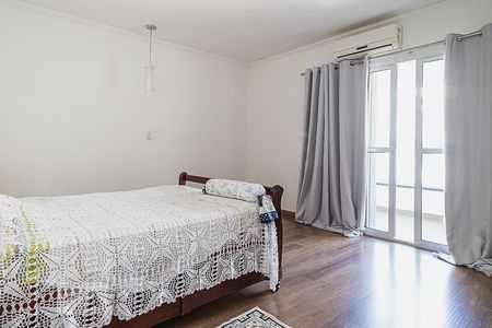 Casa à venda com 311m², 5 quartos e 6 vagasSuíte 1