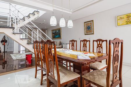 Casa à venda com 311m², 5 quartos e 6 vagasSala de Jantar