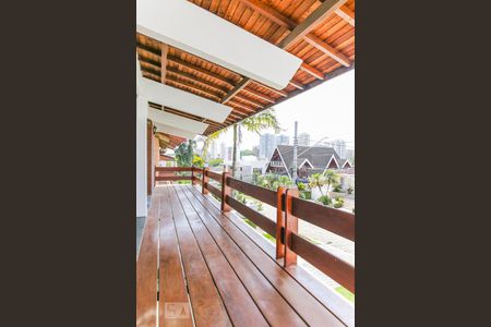 Sacada de casa de condomínio para alugar com 4 quartos, 410m² em Jardim das Colinas, São José dos Campos