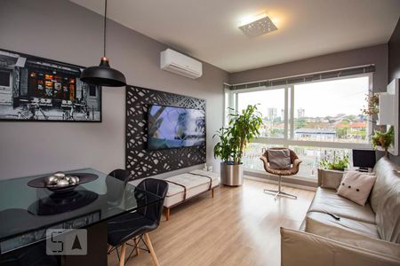 Apartamento para alugar com 2 quartos, 70m² em Passo da Areia, Porto Alegre