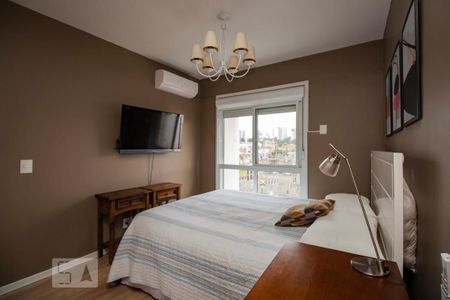 Apartamento para alugar com 2 quartos, 70m² em Passo da Areia, Porto Alegre