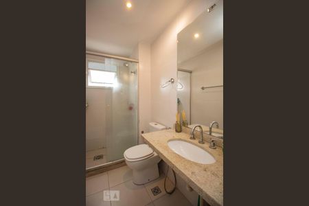 Apartamento para alugar com 2 quartos, 70m² em Passo da Areia, Porto Alegre