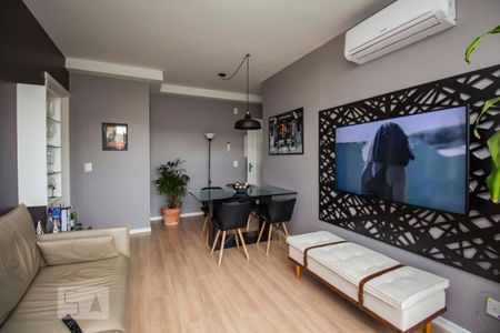 Apartamento para alugar com 2 quartos, 70m² em Passo da Areia, Porto Alegre