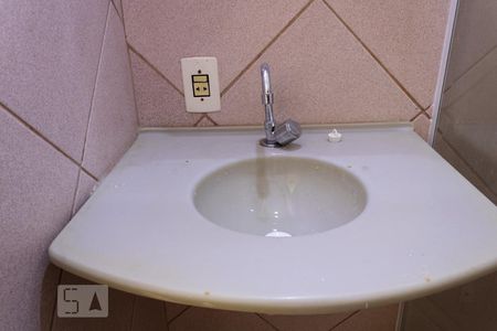 Casa para alugar com 50m², 1 quarto e sem vaga Casa para alugar com 50m², 1 quarto e sem vagaBanheiro