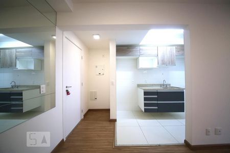 Cozinha de apartamento para alugar com 2 quartos, 65m² em Campo Belo, São Paulo
