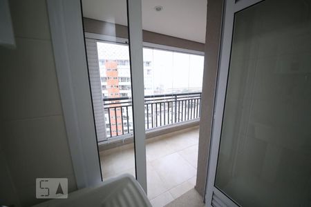 Apartamento para alugar com 65m², 2 quartos e 1 vagaVaranda