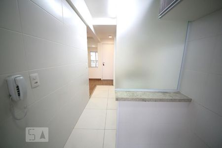 Apartamento para alugar com 65m², 2 quartos e 1 vagaÁrea de Serviço - Cozinha
