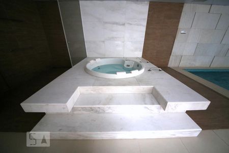 Apartamento para alugar com 65m², 2 quartos e 1 vagaHidromassagem