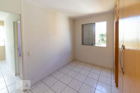 Apartamento à venda com 70m², 3 quartos e 1 vaga Apartamento à venda com 70m², 3 quartos e 1 vagaQuarto 2 02