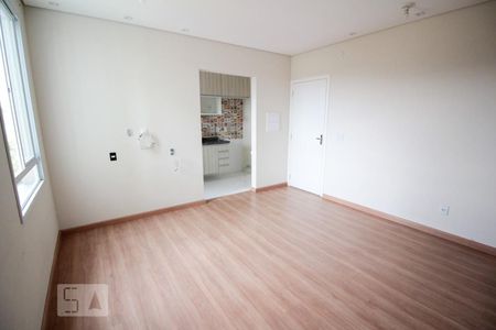 Sala de apartamento à venda com 2 quartos, 58m² em Residencial Santa Giovana, Jundiaí