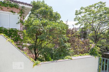 Casa à venda com 434m², 5 quartos e 5 vagas Casa à venda com 434m², 5 quartos e 5 vagasVista da Suíte Piso Inferior