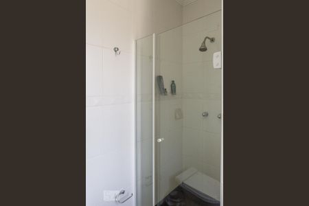 Casa à venda com 434m², 5 quartos e 5 vagas Casa à venda com 434m², 5 quartos e 5 vagasBanheiro da Suíte 2