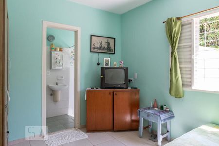 Casa à venda com 434m², 5 quartos e 5 vagas Casa à venda com 434m², 5 quartos e 5 vagasSuíte de Serviço