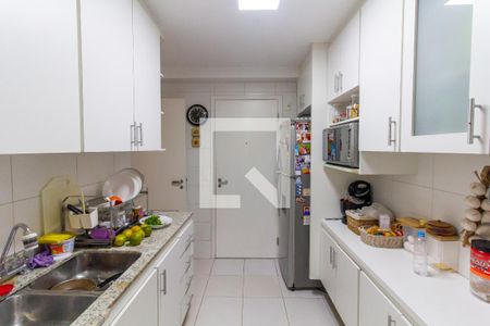 Apartamento à venda com 111m², 3 quartos e 2 vagas Apartamento à venda com 111m², 3 quartos e 2 vagasCozinha
