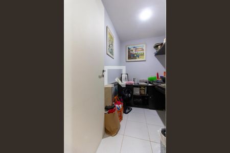 Apartamento à venda com 111m², 3 quartos e 2 vagas Apartamento à venda com 111m², 3 quartos e 2 vagasEscrtório