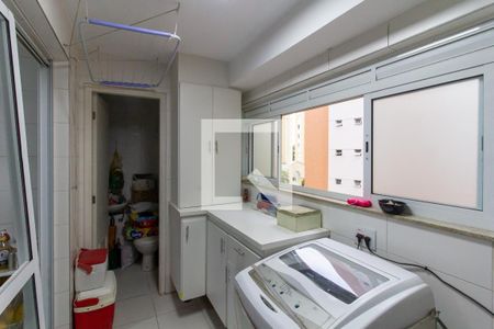 Apartamento à venda com 111m², 3 quartos e 2 vagas Apartamento à venda com 111m², 3 quartos e 2 vagasÁrea de Serviço