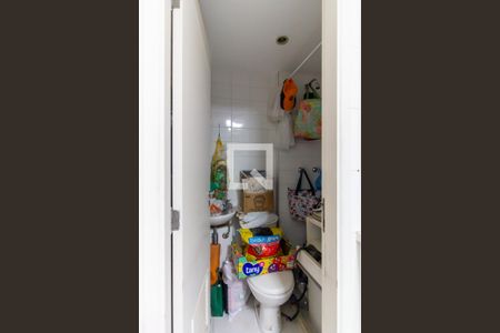 Apartamento à venda com 111m², 3 quartos e 2 vagas Apartamento à venda com 111m², 3 quartos e 2 vagasBanheiro de serviço