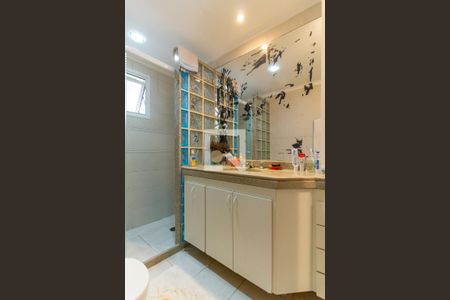 Apartamento à venda com 111m², 3 quartos e 2 vagas Apartamento à venda com 111m², 3 quartos e 2 vagasBanheiro da Suíte 1