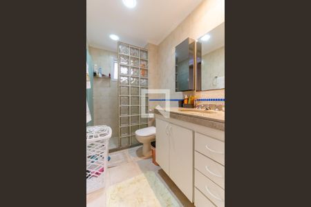 Apartamento à venda com 111m², 3 quartos e 2 vagas Apartamento à venda com 111m², 3 quartos e 2 vagasBanheiro Social