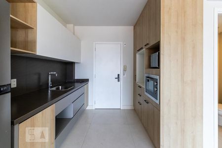 Cozinha de kitnet/studio para alugar com 1 quarto, 39m² em Vila Nova Conceição, São Paulo