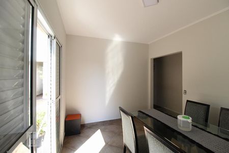 Casa à venda com 231m², 6 quartos e 2 vagasSala jantar